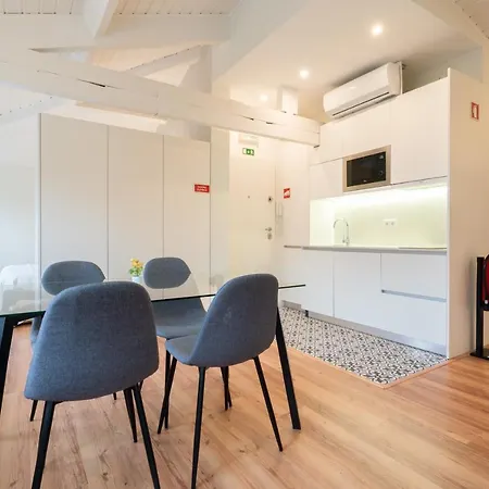 Appartamento Large Colourful Flats - Ace Location *
