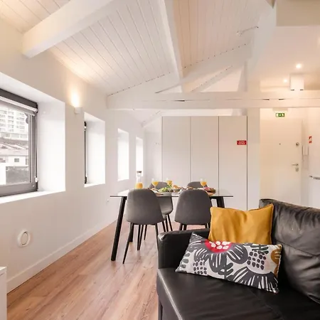 Large Colourful Flats - Ace Location Appartamento