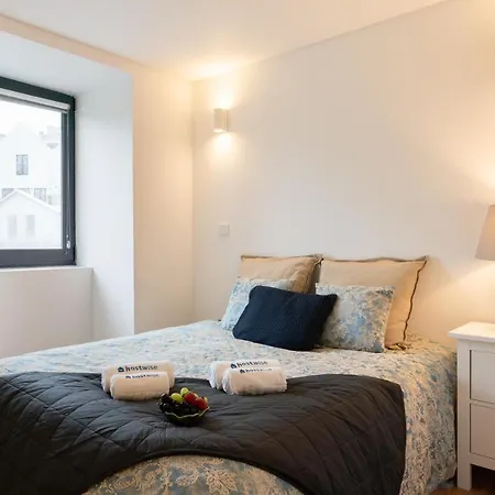 Apartamento Large Colourful Flats - Ace Location *