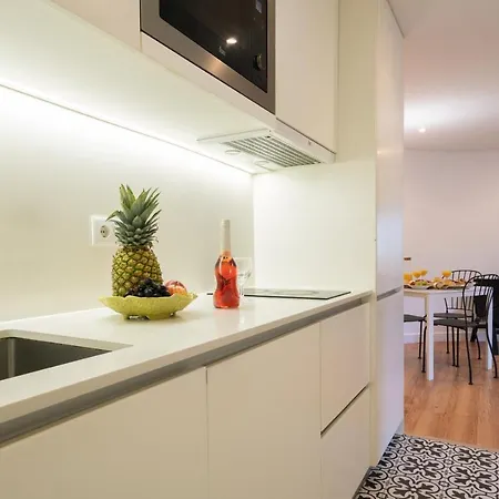Large Colourful Flats - Ace Location Διαμέρισμα Βίλα Νόβα ντε Γκάια